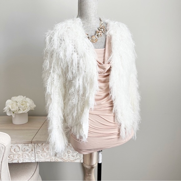 Shag Cardigan Sweater Jacket Eyelash Shacket Nellis White Medium NWOT - Picture 2 of 13